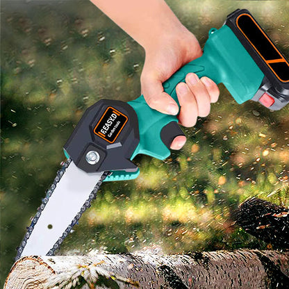 PowerPruner – Compacte kettingzaag voor moeiteloos snoeien