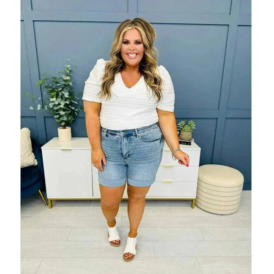Lina Shorts – Zomers Comfort met een Vleugje Flair